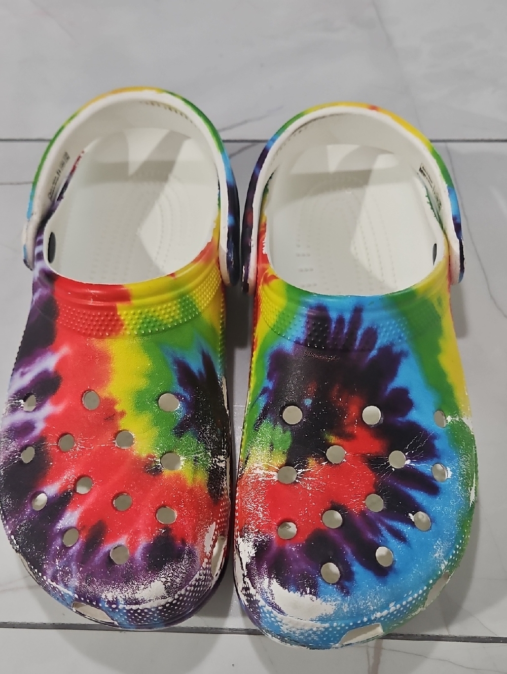 CROCS Tie-Dye Rainbow Classic Clog - Multicolor